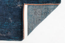 Load image into Gallery viewer, FADING WORLD COLLECTION - MEDALLION 8254 BLUE NIGHT
