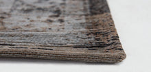 Load image into Gallery viewer, FADING WORLD COLLECTION - MEDALLION 8257 GREY EBONY
