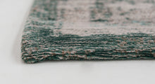 Load image into Gallery viewer, FADING WORLD COLLECTION - MEDALLION 825 JADE OYSTER
