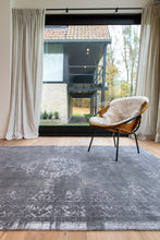 Load image into Gallery viewer, FADING WORLD COLLECTION - MEDALLION 9148 STONE
